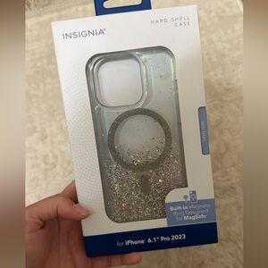 Glitter MagSafe-Compatible iPhone Case - Silver